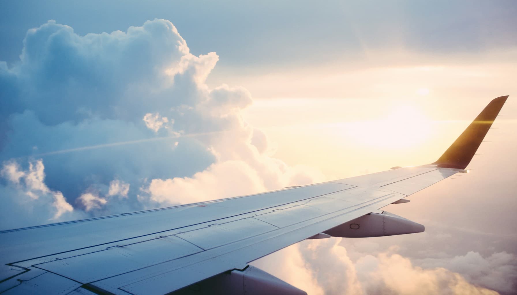 Best Airline Loyalty Programs and How to Reach the Benefits Faster